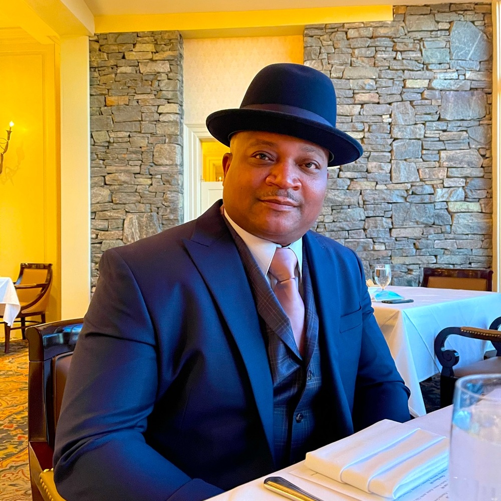 Meet your Posher, Levell